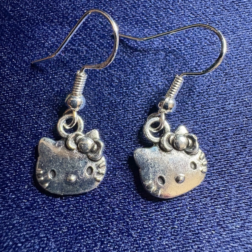 Earrings Hello Kitty by Sanrio Company 925 Sterling Silver Drop Dangle - Picture 3 of 7